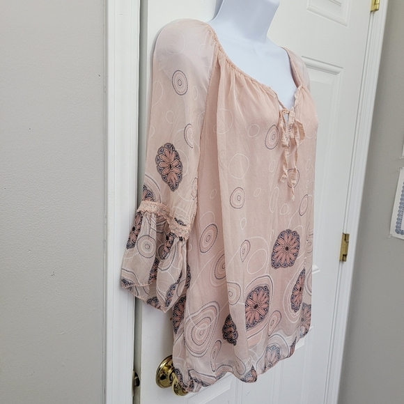 LOLA Made In Italy Silk Blend Sheer Blouse Blush Pink Medallion Print Small - Picture 2 of 13